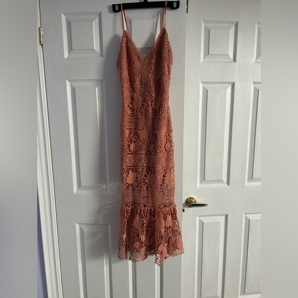 Two sisters the label dress. Only worn once. Aus size 6